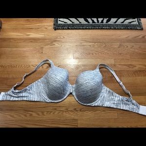 Victoria’s Secret 40D Body by Victoria Bra